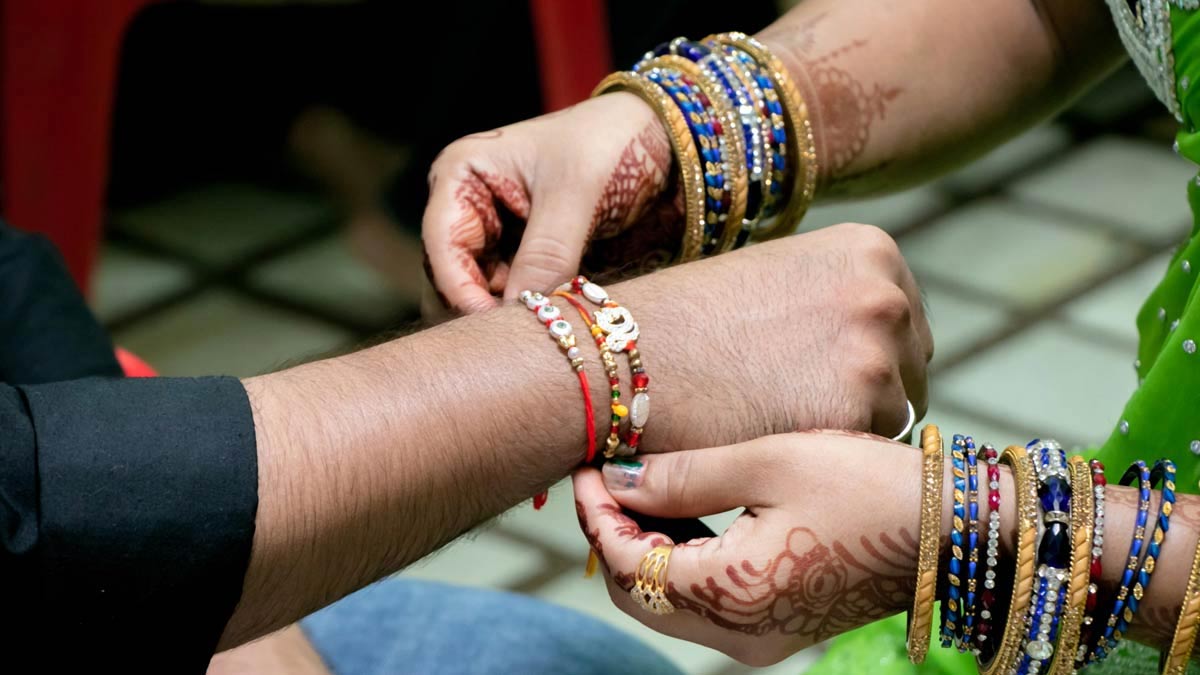 Mayuri-Indian-groocery-seattle-during-Rakhi-festiva